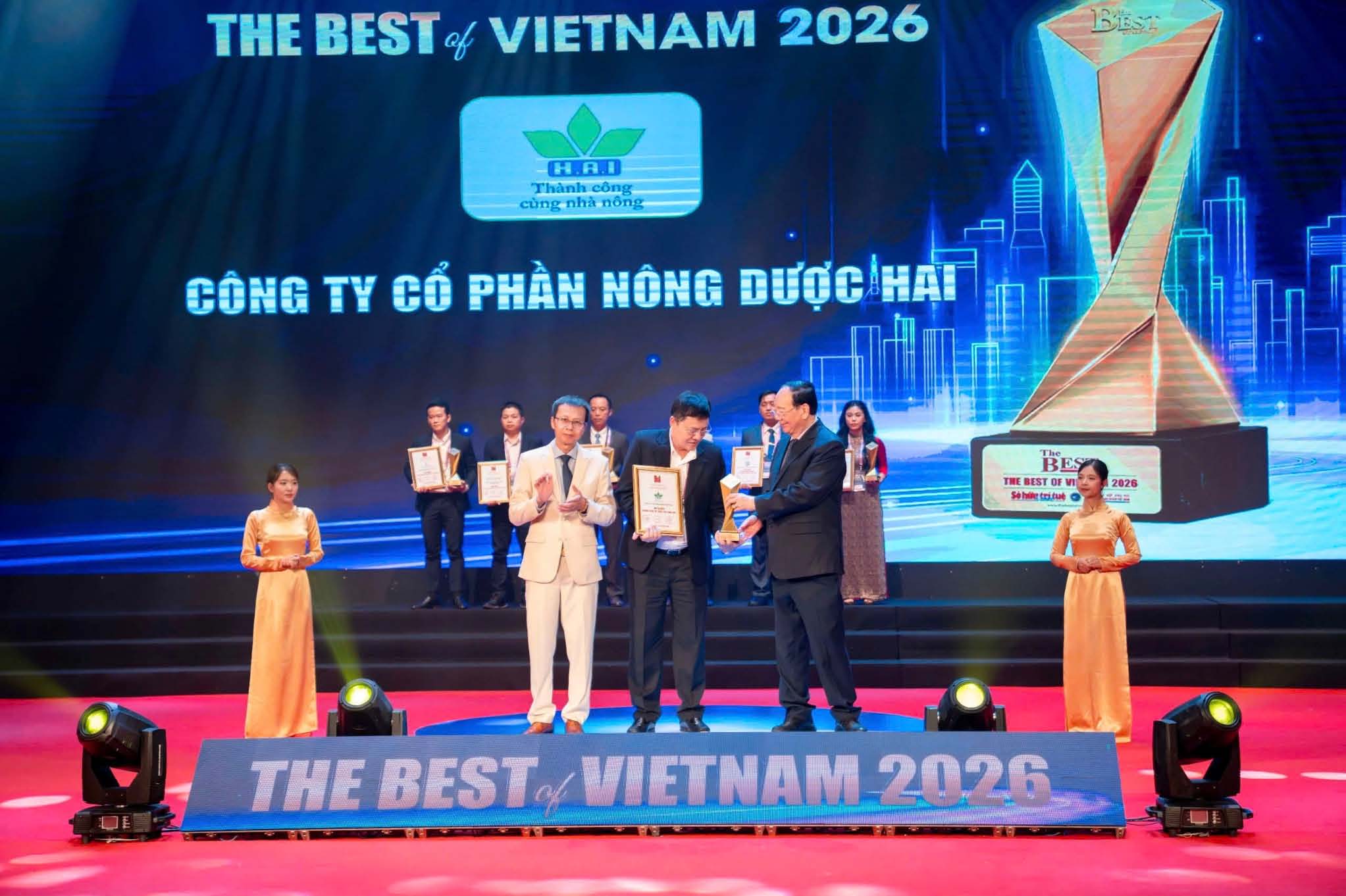 HỘI NGHỊ SƠ KẾT 6 THÁNG ĐẦU NĂM VÀ TRIỂN KHAI KẾ HOẠCH CHIẾN LƯỢC 6 THÁNG CUỐI NĂM 2026: GẮN KẾT – CHỦ ĐỘNG – TRÁCH NHIỆM – BỨT PHÁ